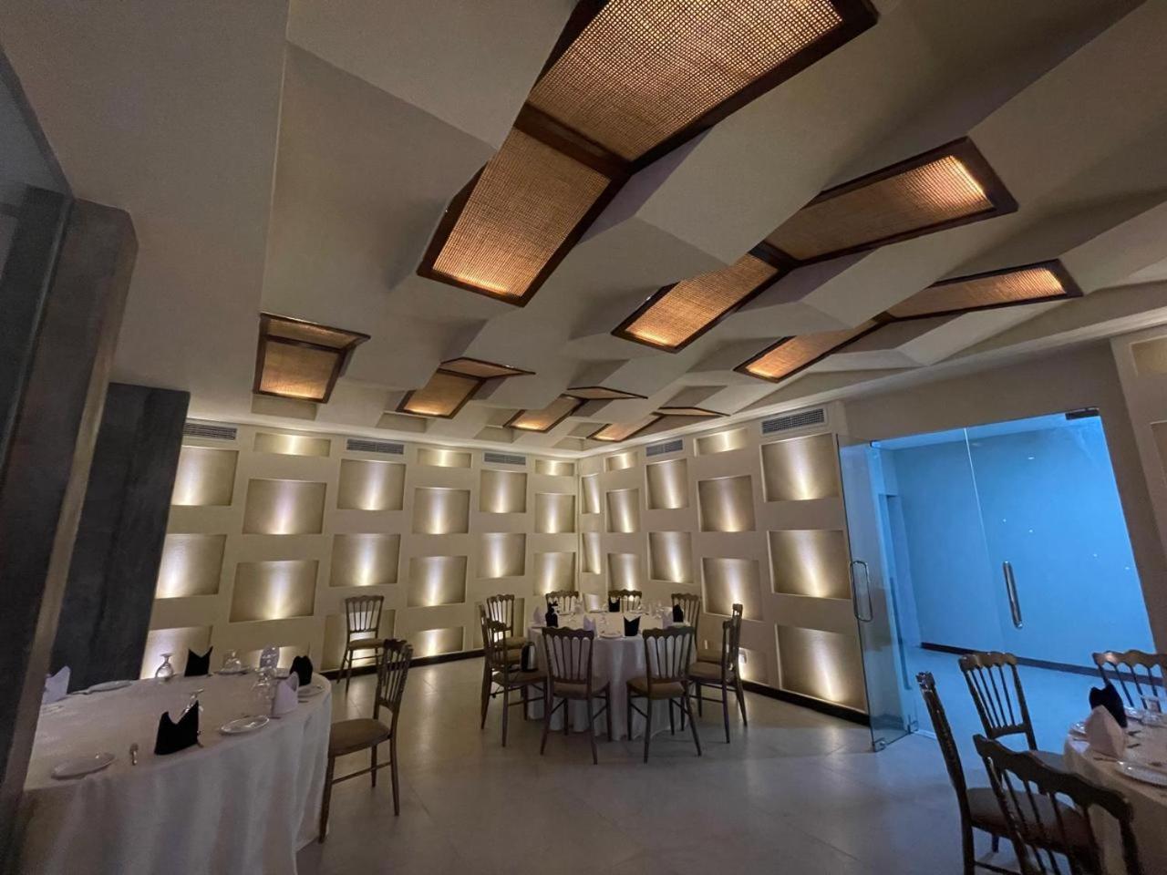 Hotel Grand Amanee Ratnapura Buitenkant foto